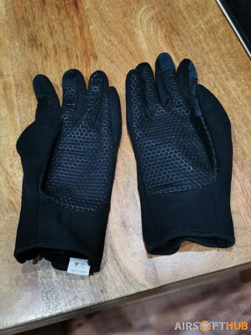 Gloves - Used airsoft equipment
