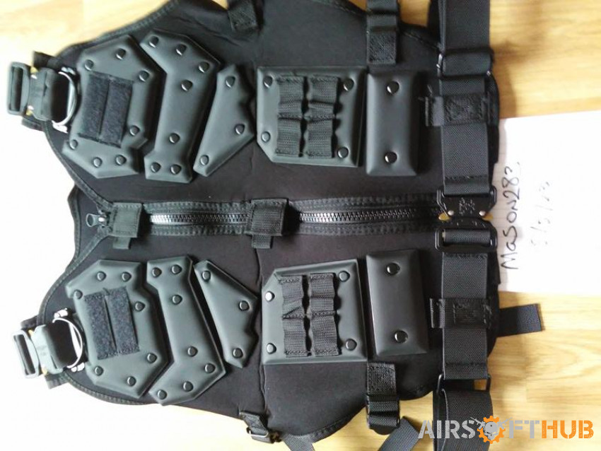 Zhongren Tactical Vest - Used airsoft equipment