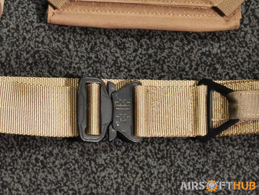 Tactical belt & pouches tan - Used airsoft equipment