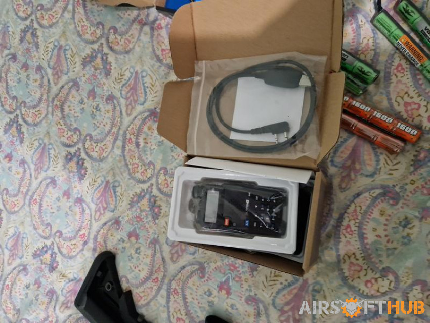 AIR SOFT GUN AND KIT - Used airsoft equipment