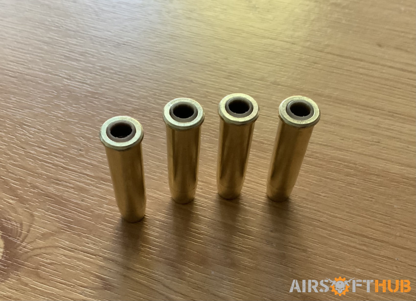 .6mm Umarex shell (4 left now) - Used airsoft equipment