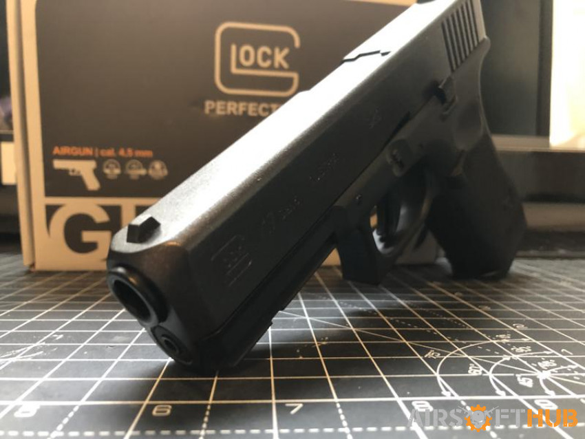 (New) Glock 17 gen 5 Co2 - Used airsoft equipment