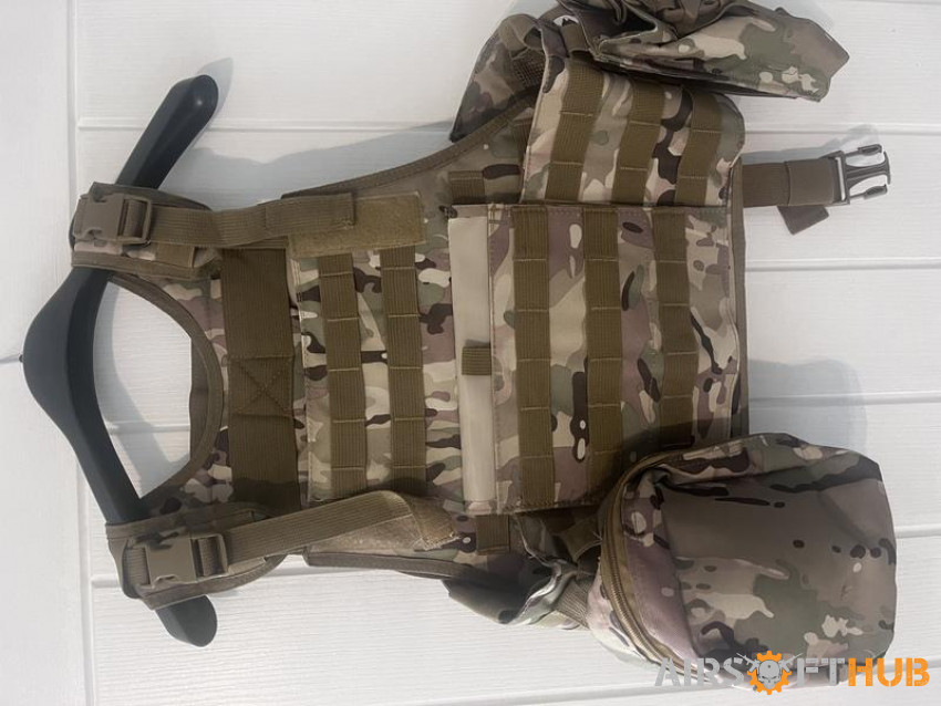 Camo Vest Plate Carrier - Used airsoft equipment