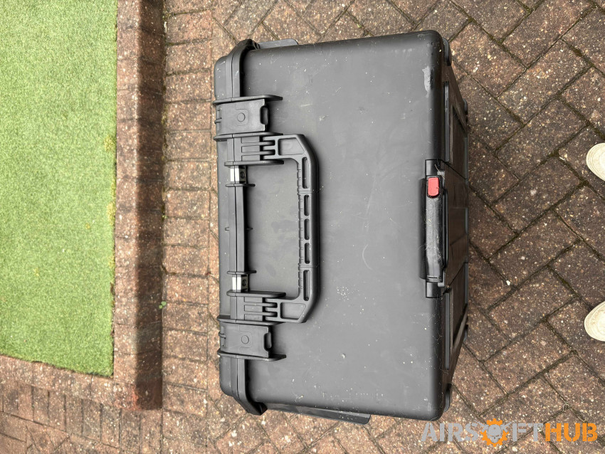 Hardcase box - Used airsoft equipment
