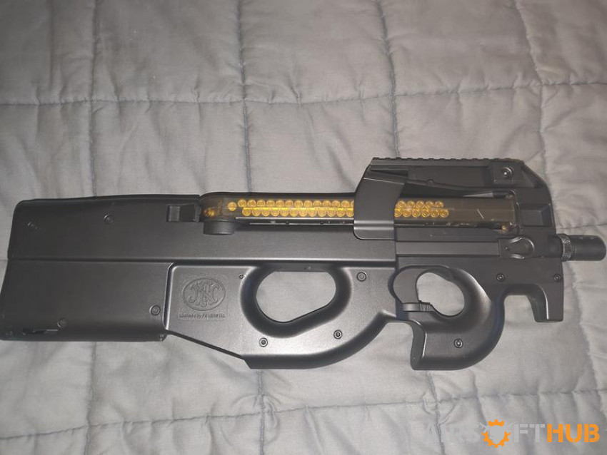 Cybergun P90 - Used airsoft equipment