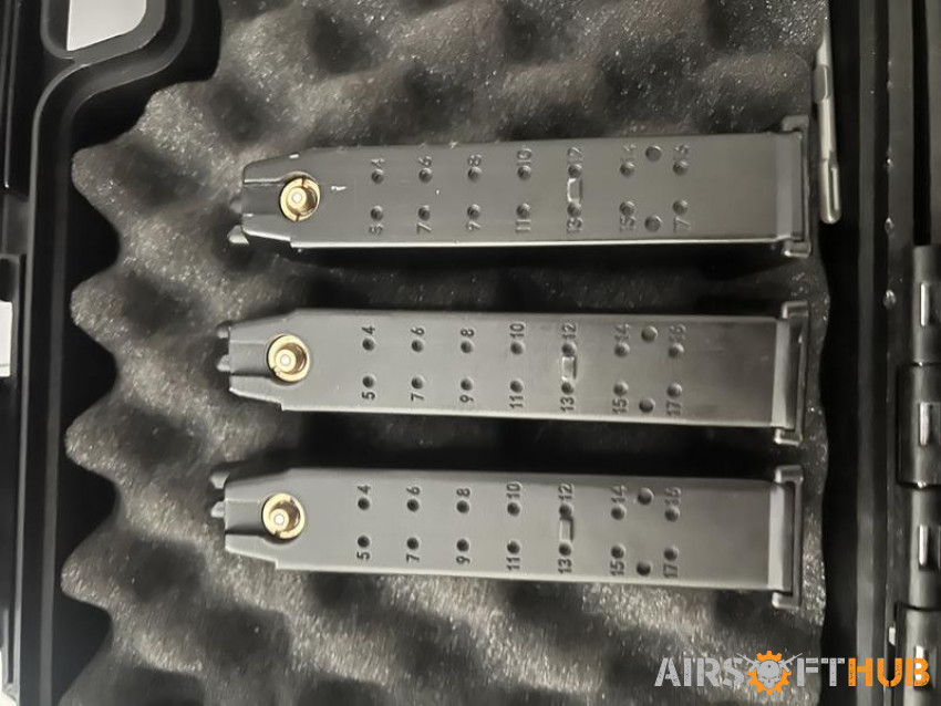 AAP-01 / Glock gas mags - Used airsoft equipment
