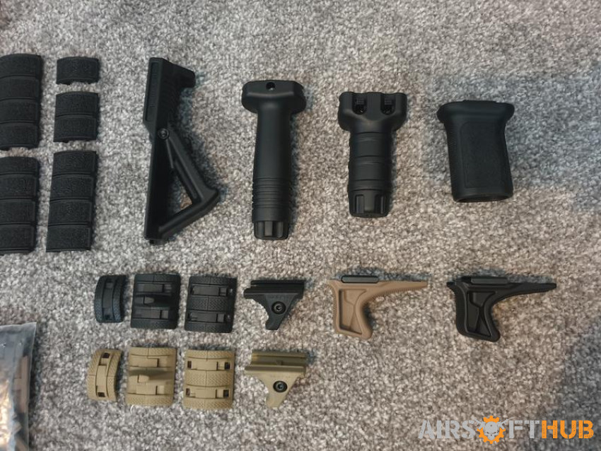 Bundle Of Grips And Covers - Used airsoft equipment