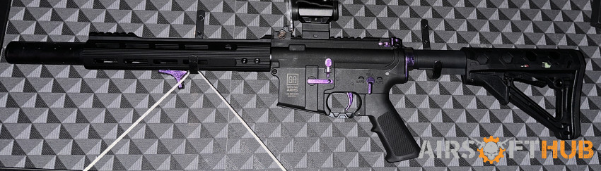 Fully custom m4 with hard case - Used airsoft equipment