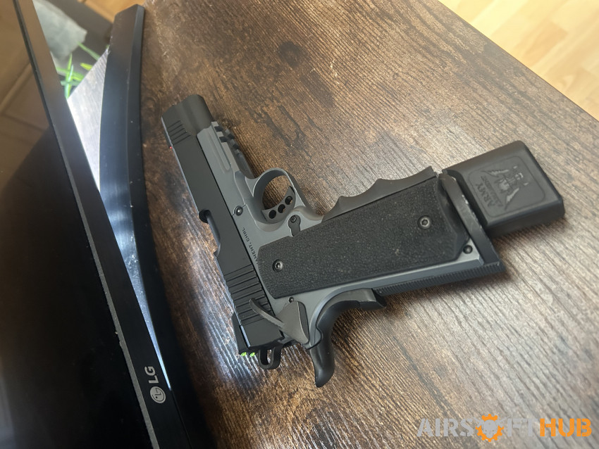 Army Armament R32 1911 - Used airsoft equipment