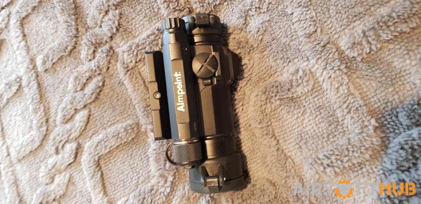 Red dot sight AA battery - Used airsoft equipment