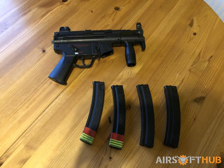 MP5 battery powered - Used airsoft equipment