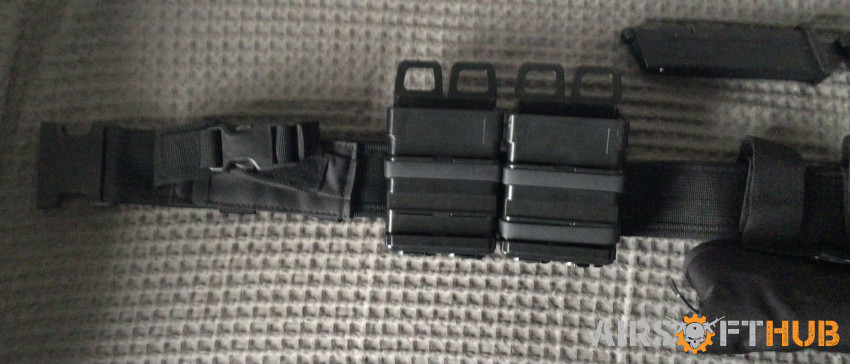 GBB pistol, mags and gun belt - Used airsoft equipment