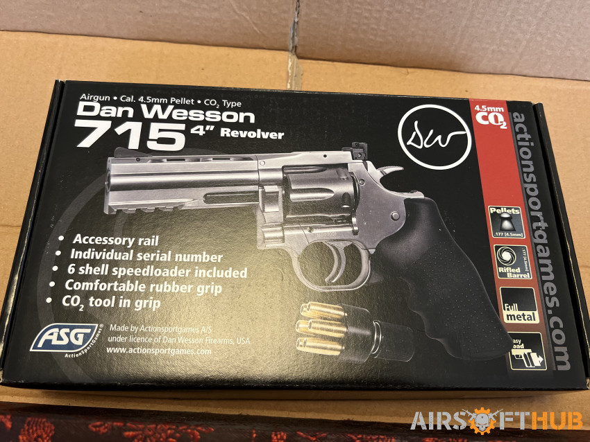 Dan Wesson 4” revolver - Used airsoft equipment