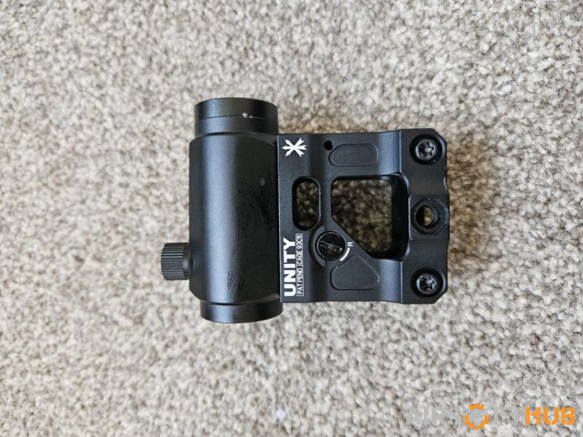 Clone Unity Riser and Red dot - Used airsoft equipment