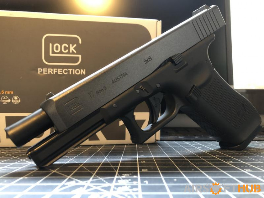 (New) Glock 17 gen 5 Co2 - Used airsoft equipment