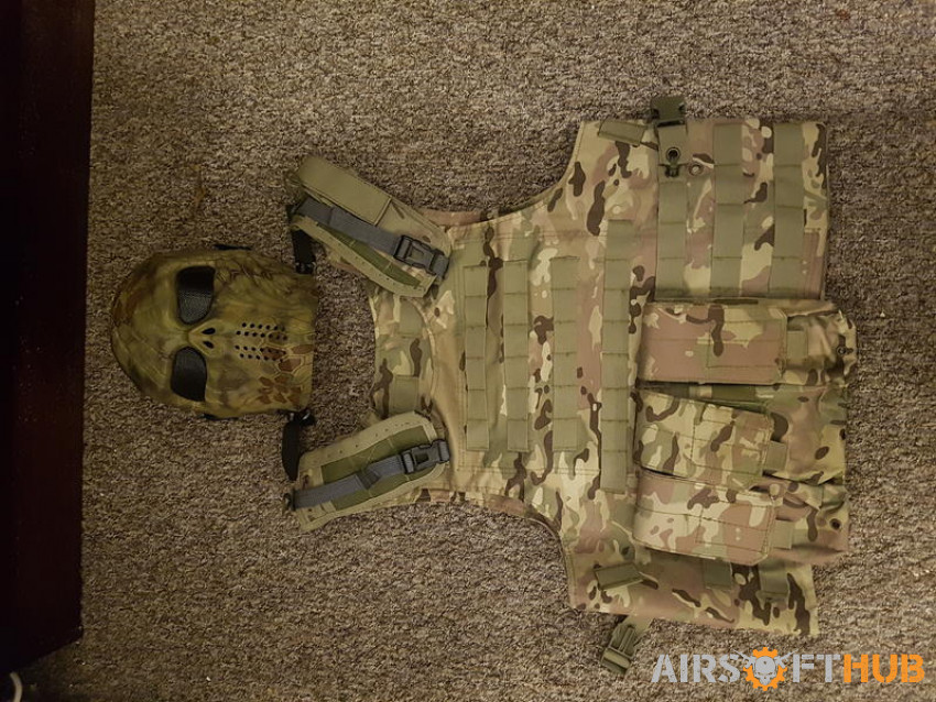 MASK , Vest - Used airsoft equipment