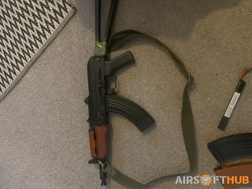 CYMA AK47u + 3 mags - Used airsoft equipment