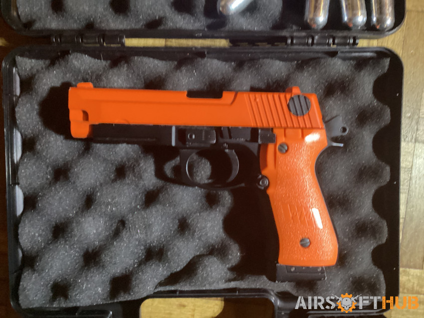 Hg 170 co2 pistol - Used airsoft equipment