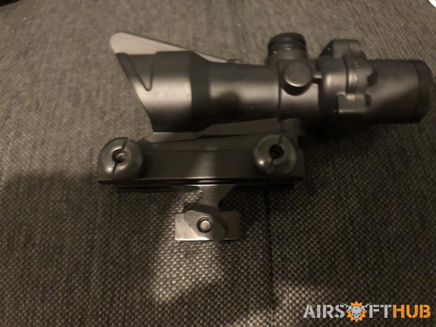 Acog scope and riser mount - Used airsoft equipment