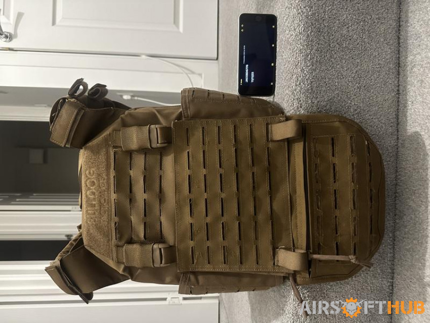 Bulldog plate carrier + pouch - Used airsoft equipment