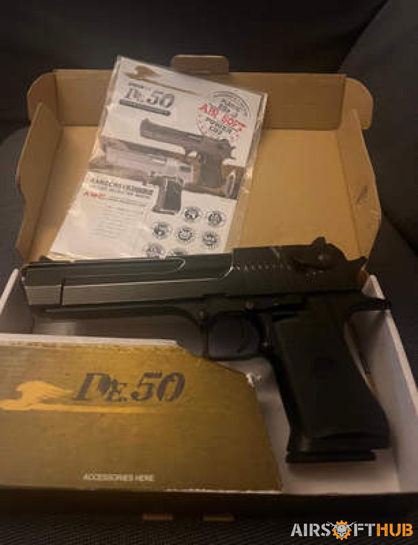 KWC Desert Eagle plus ext mag - Used airsoft equipment