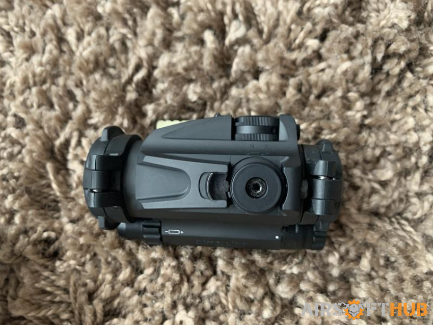 Aimpoint compm5b - Used airsoft equipment