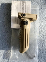 Nuprol Tan Folding Grip - Used airsoft equipment