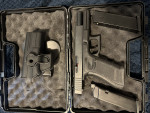 RAVEN G18C, 2 Mags - Used airsoft equipment