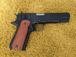 WE 1911a1 with 3 mags. - Used airsoft equipment