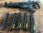 Heckler and Koch mp5 & 5 mags - Used airsoft equipment