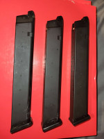 3 Extended mags for GBB Glocks - Used airsoft equipment