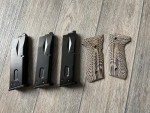 WE M9 mags & grips - Used airsoft equipment