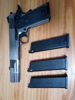 VR Colt 1911 / 3 leakfree mags - Used airsoft equipment