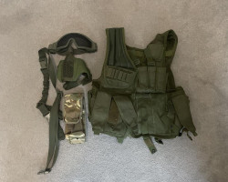 Green tactial gear - Used airsoft equipment