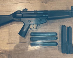 CYMA MP5 with extra mags - Used airsoft equipment