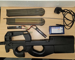 P90 + 2 Mags + Batts + Charger - Used airsoft equipment