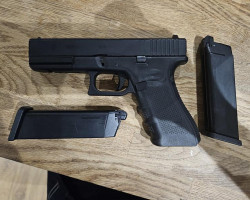 WE Glock G17 - Used airsoft equipment