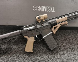 Noveske AR15 / M4 with extras - Used airsoft equipment