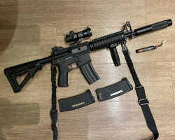 Evolution M4 aeg plus extras - Used airsoft equipment