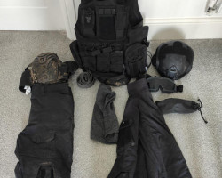 Black Tactical Gear Bundle - Used airsoft equipment