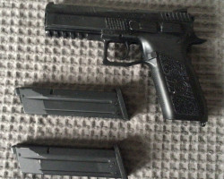 GBB pistol, mags and gun belt - Used airsoft equipment