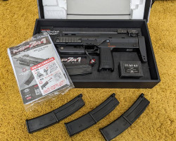 Tokyo Marui mp7a1 with 4 mags. - Used airsoft equipment