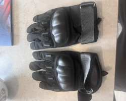 Black Tactical Gloves - Used airsoft equipment