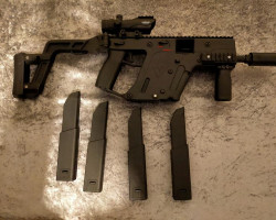Krytac Kriss vector with 4 mag - Used airsoft equipment