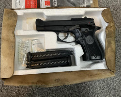 Beretta 84f pistol - Used airsoft equipment