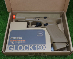 Elite Force Glock 19X G19x CO2 - Used airsoft equipment