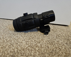 Vector optics 3 magnifier and - Used airsoft equipment