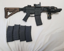 GHK G5 UPGRADED + 5 MAGS - Used airsoft equipment