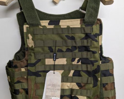 8Fields Tactical vest forest - Used airsoft equipment