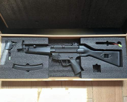 Golden Eagle - MP5 w/ 3x MAGs - Used airsoft equipment
